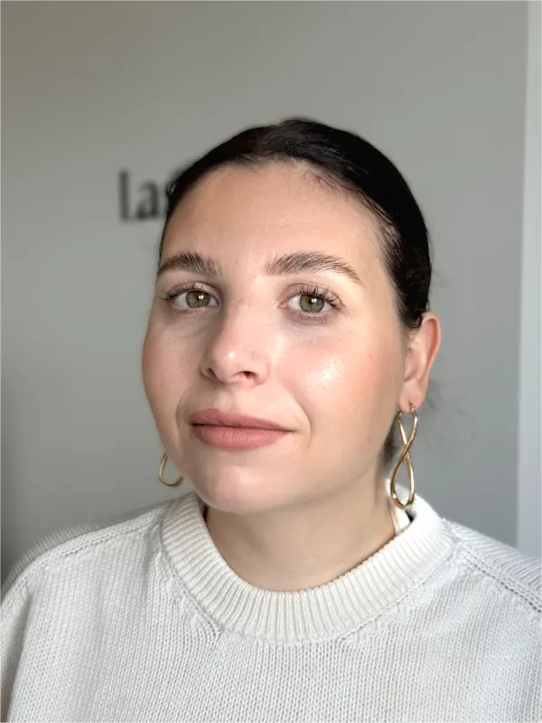 Manon, fondatrice de Beaudemia, experte certifiée en brow lift et lash lift coréens à Montréal